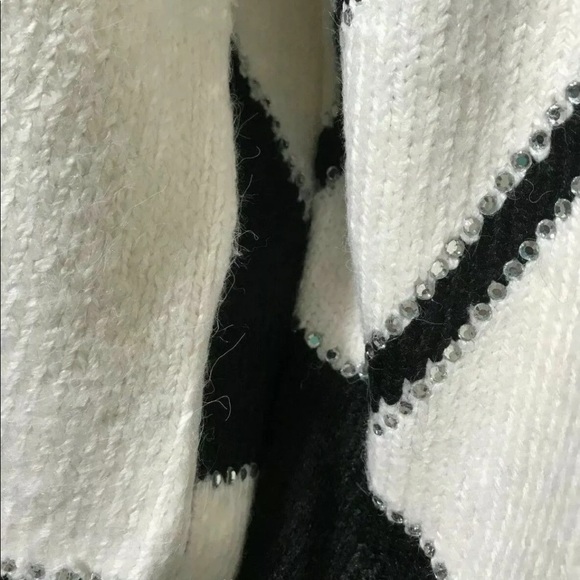 VS Pink Fashion Show 2018 Bling Lace Up Sweater - Picture 8 of 8